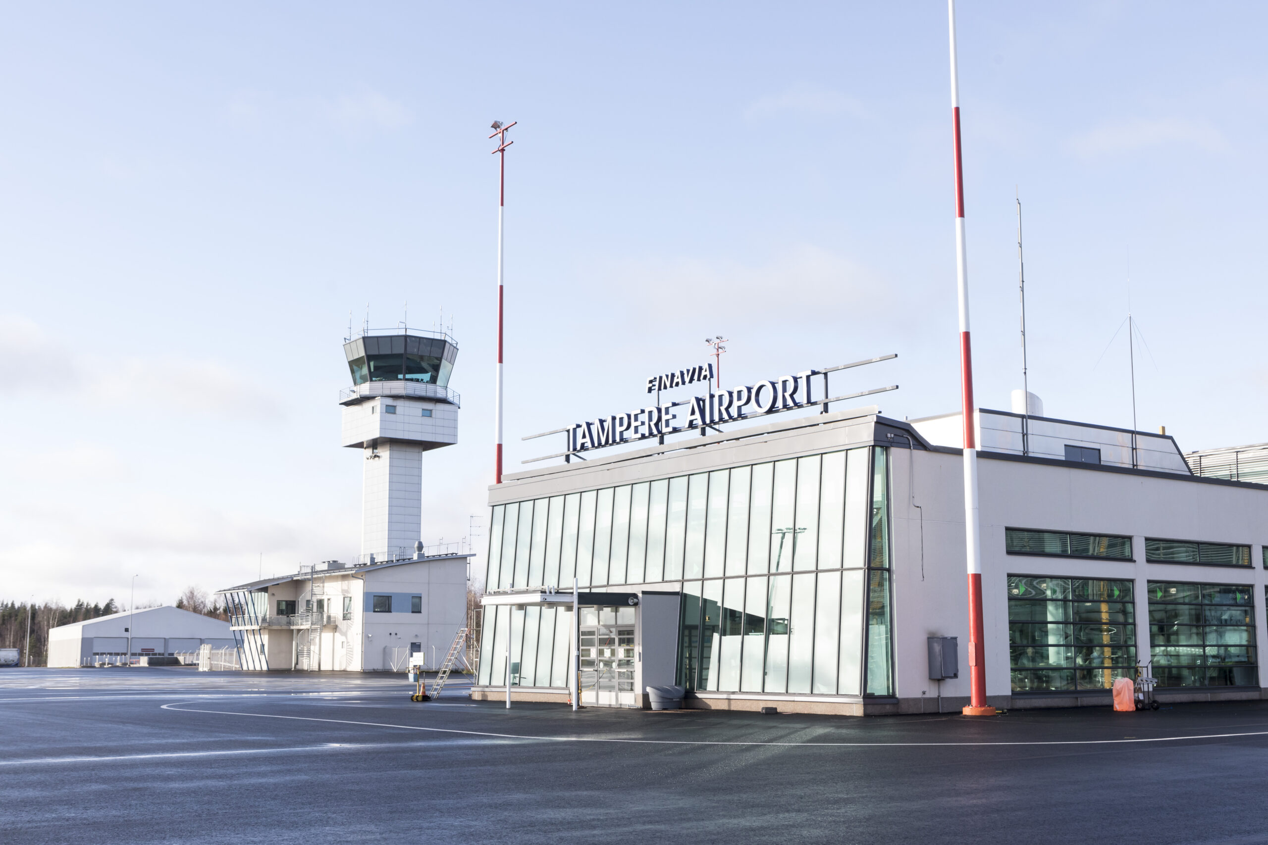 Tampere-Pirkkala lentoasemarakennus.